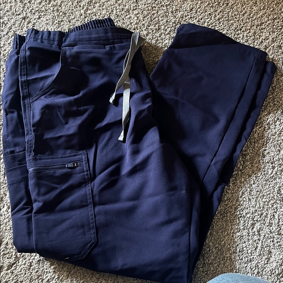 Figs Women’s Navy Blue Scrub Pants - Picture 1 of 2